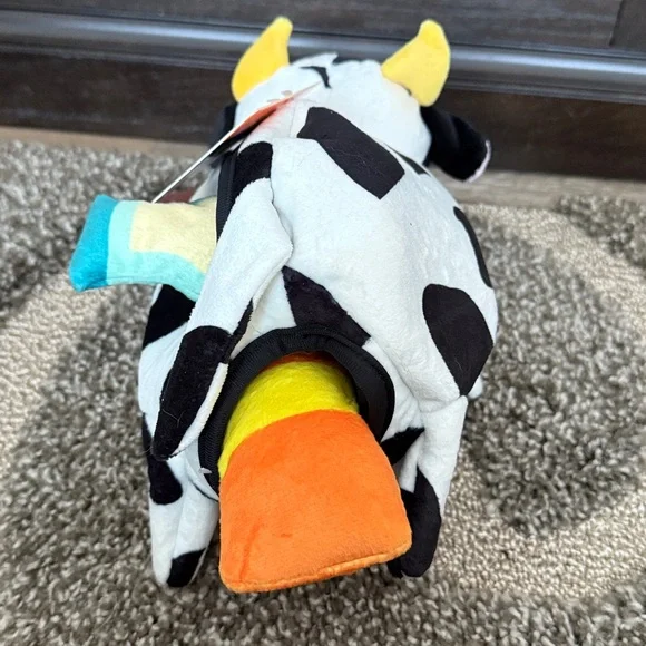 NEW. Joyhound Classroom Hide ‘N Peak Burrow Dog toy Cow plush Squeaker. - Picture 7 of 11